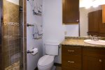 En-Suite Bath for Queen Bedroom